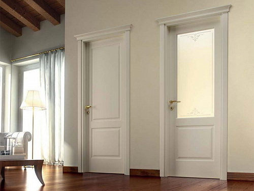 Межкомнатная глухая дверь и дверь с декоративным стеклом Classic Ghizzi Benatti d2a