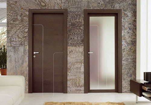Межкомнатная глухая дверь и дверь со стеклом и с алюминиевыми вставками Top Design Ghizzi Benatti spring spazio
