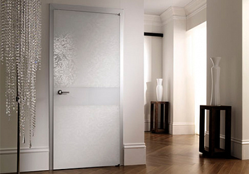 Межкомнатная дверь из алюминия и декоративного стекла Headline Longhi 330 1