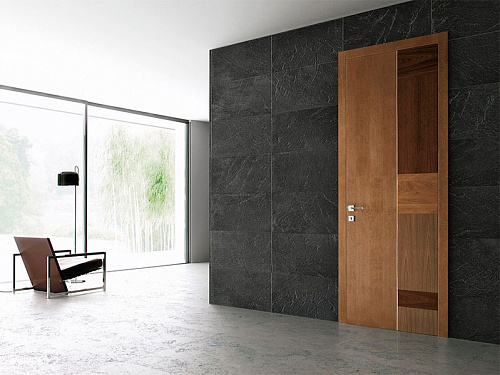 Межкомнатная шпонированная дверь с алюминиевой вставкой Top Design Ghizzi Benatti stone